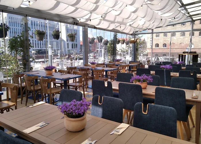 Hotel Marina Club Old Town View